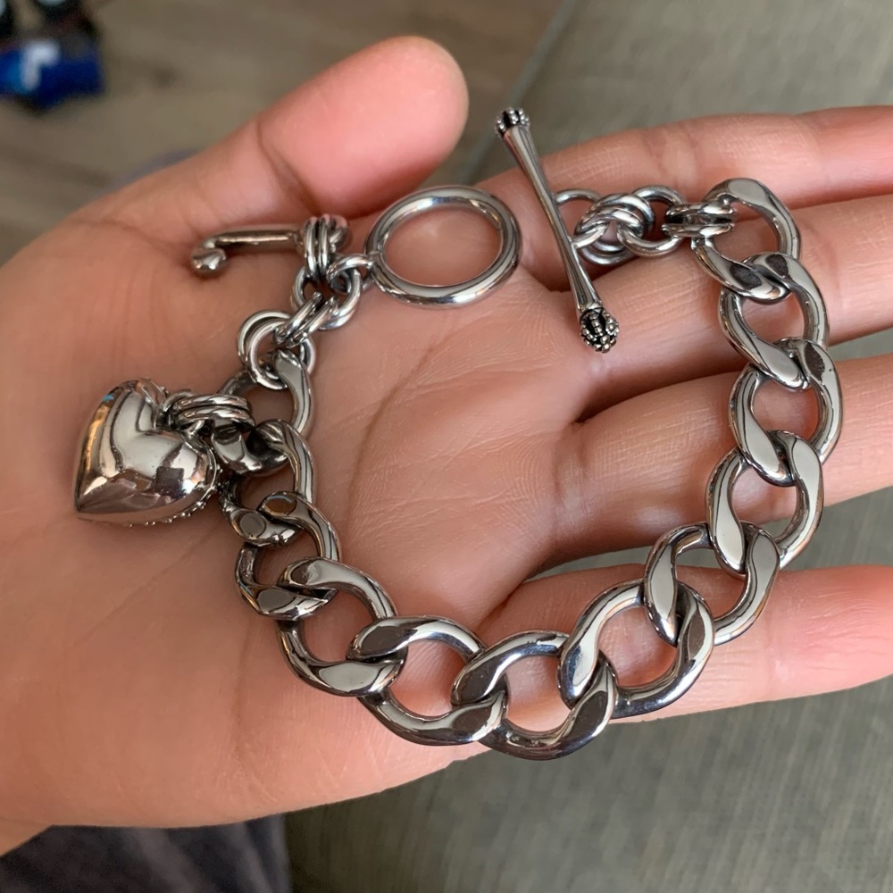Juicy Couture Silver Chain Link Heart Toggle Bracelet J Charm 7.5” Jewelry EUC - Picture 7 of 7
